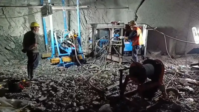 Tunnel Engineering