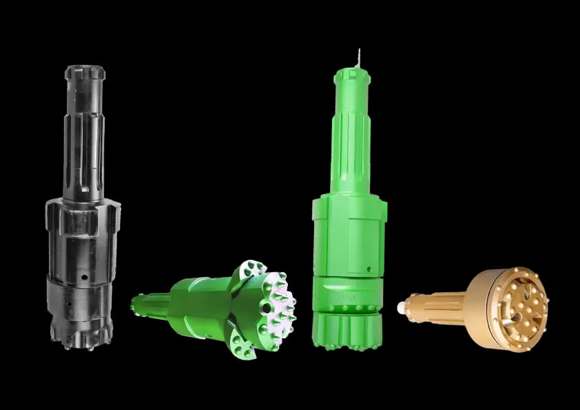 Casing drilling tool